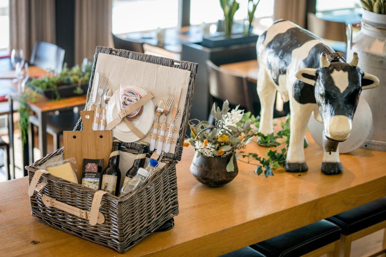Swiss Mountain Golf-Restaurant Gonten Екстер'єр фото