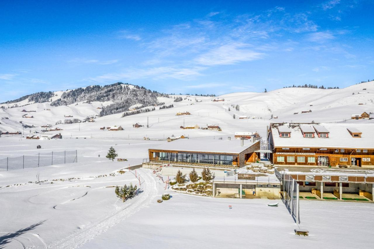 Swiss Mountain Golf-Restaurant Gonten Екстер'єр фото